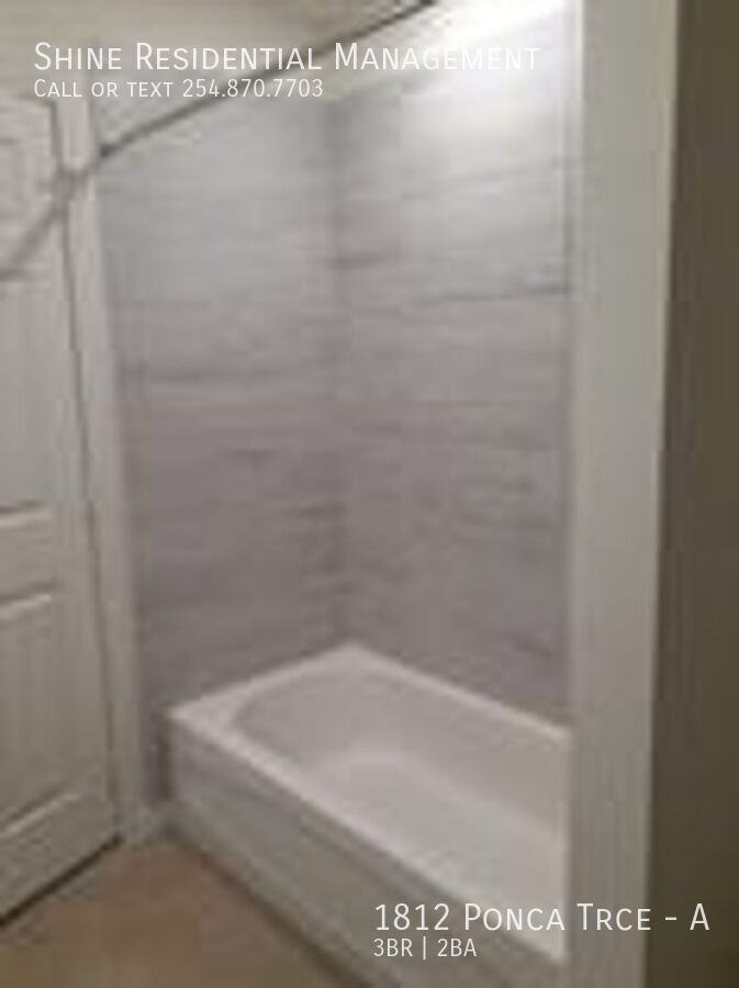 1812 Ponca Trce #A - Photo 7 of 7