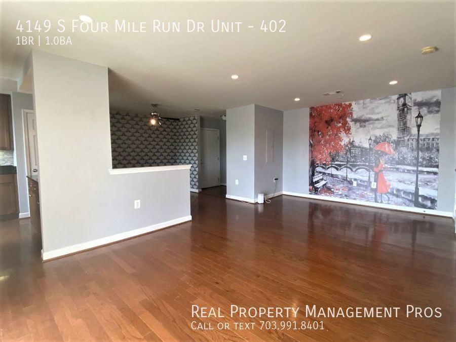 4149 S Four Mile Run Dr #402 - Photo 4 of 28