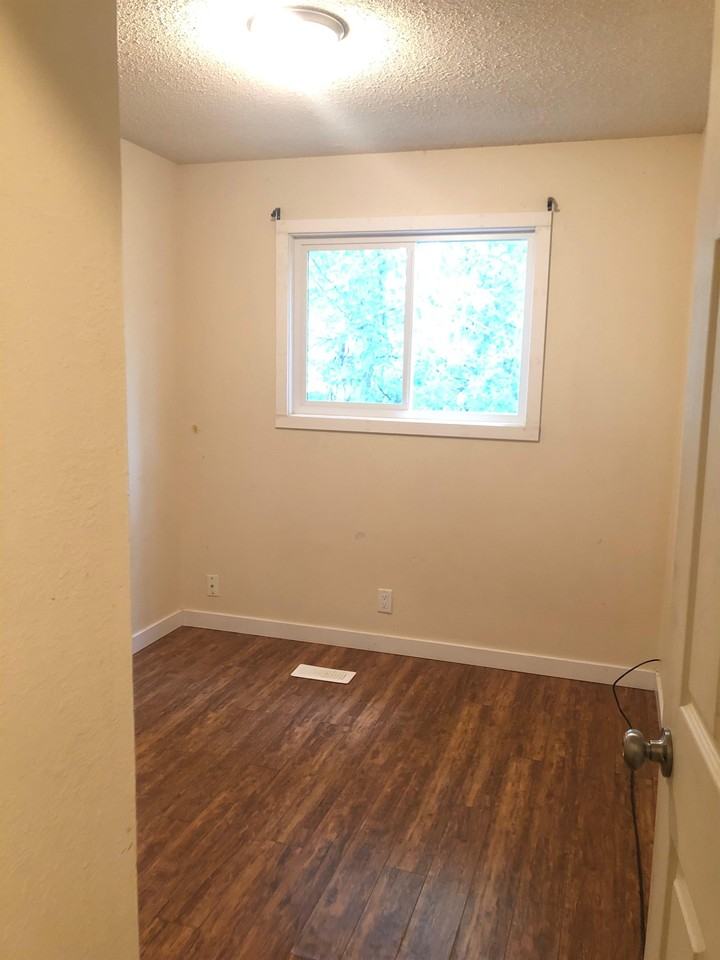2647 Oak St #A - Photo 4 of 7