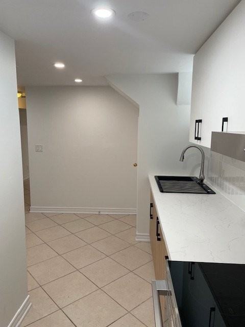 555 Concord Ave - Photo 3 of 11