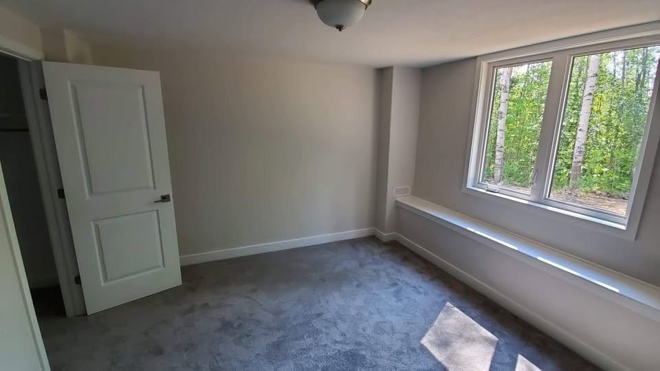 219 Wood Ave - Photo 3 of 9