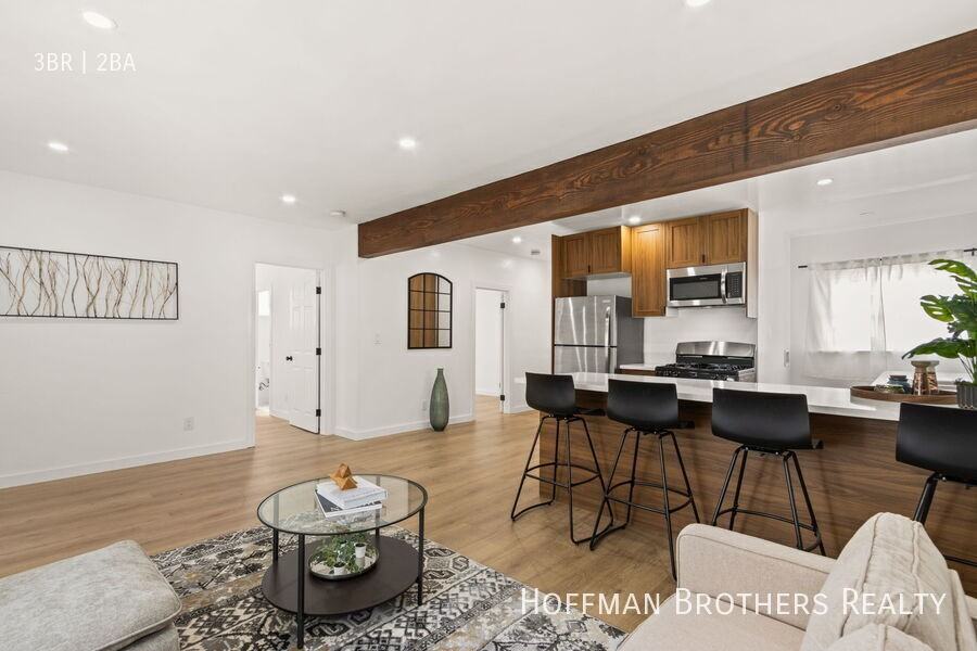 1244 W 107th St - Photo 3 of 11