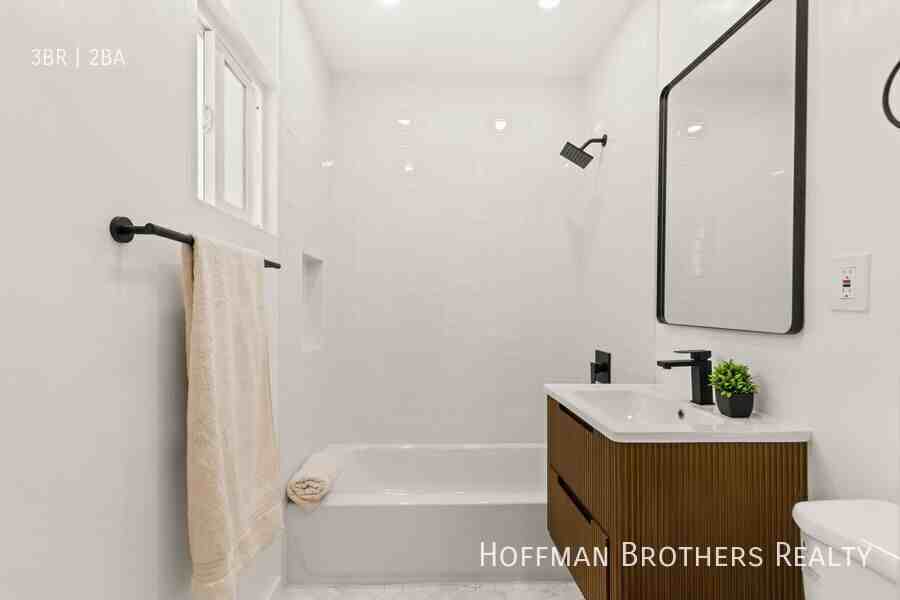 1244 W 107th St - Photo 6 of 11