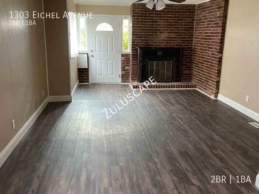 1303 E Eichel Ave - Photo 2 of 11