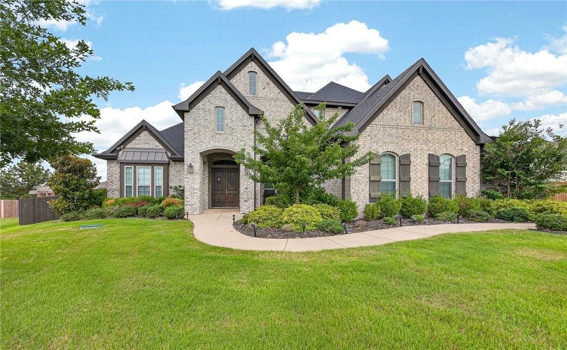 1202 Birkshire Cir
