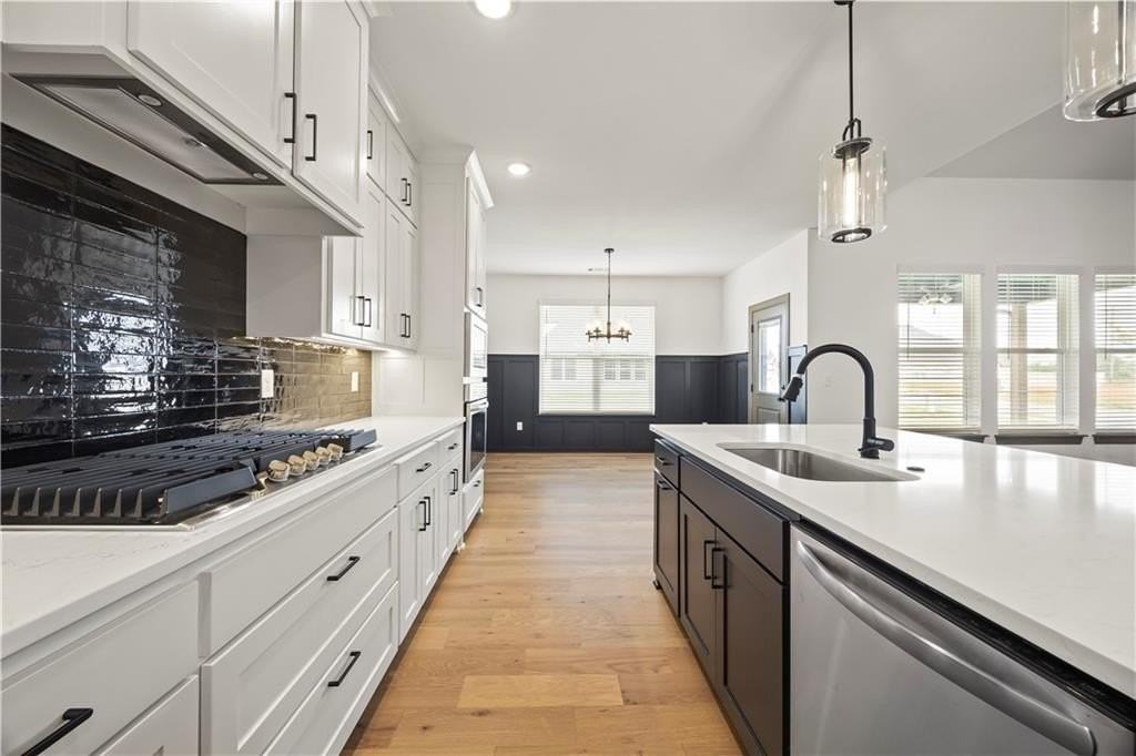 1241 Mammoth St - Photo 5 of 38