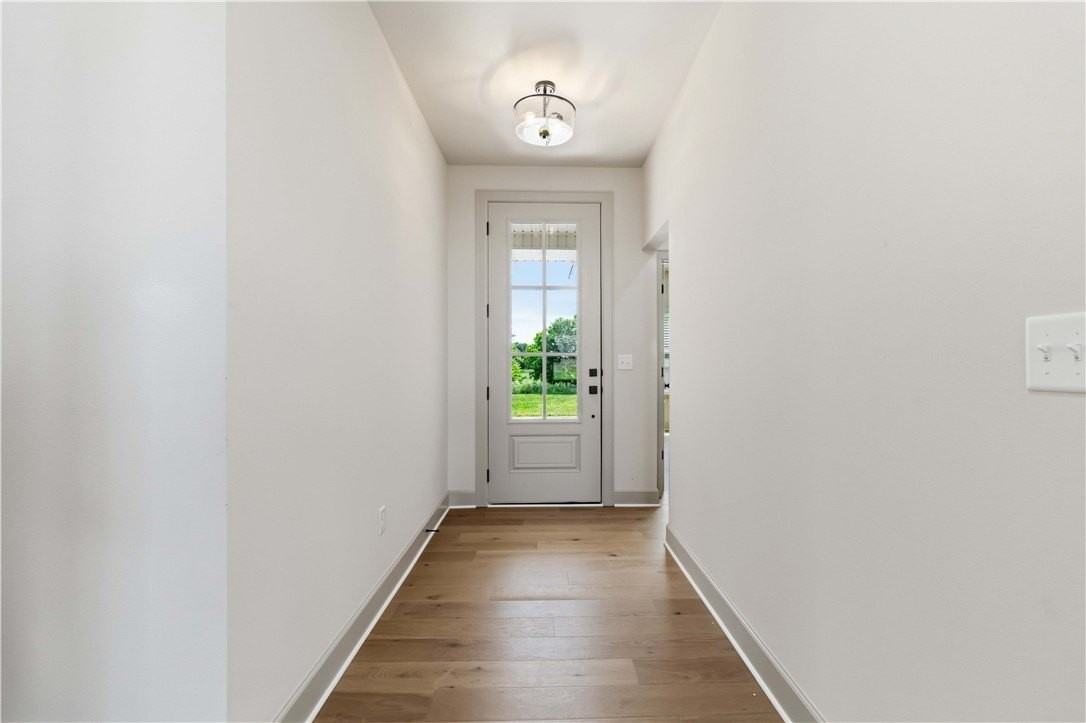 1051 Whistler Street - Photo 5 of 35
