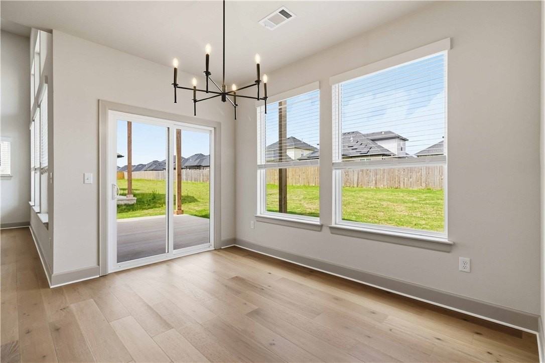1051 Whistler Street - Photo 7 of 35