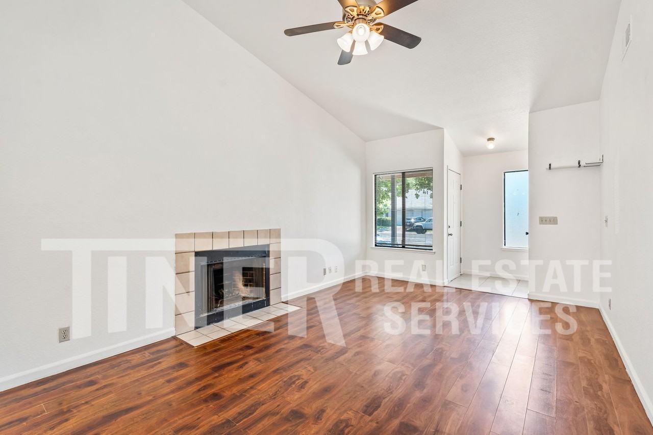 7323 Chivalry Way - Photo 3 of 19