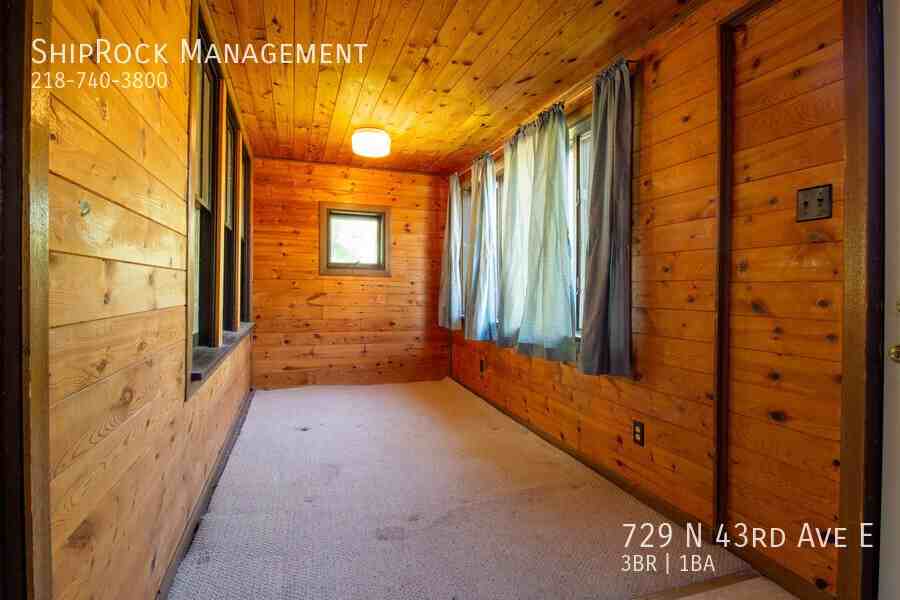 729 N 43rd Ave E - Photo 2 of 19