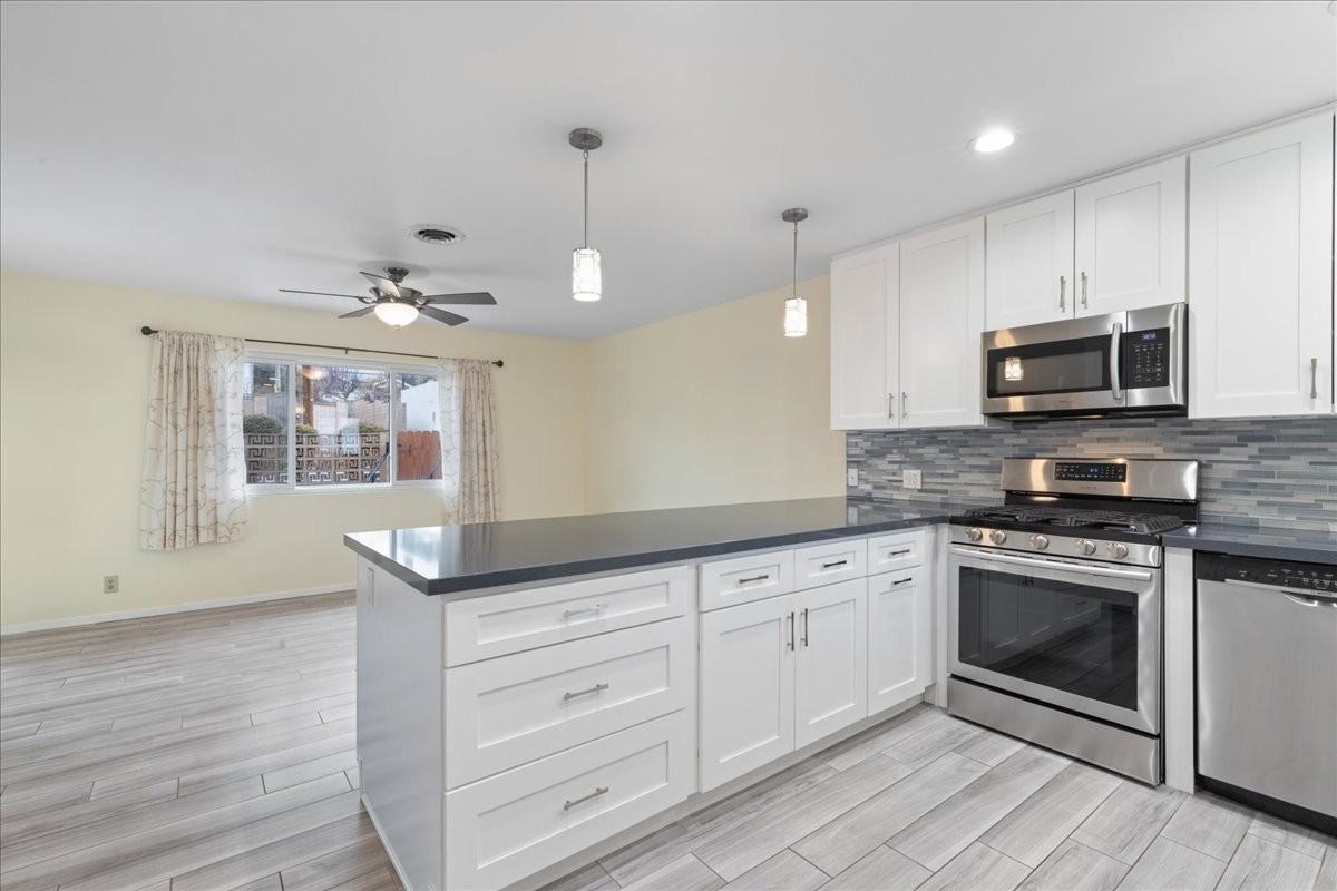 10602 Helendale Ave #1 - Photo 7 of 23