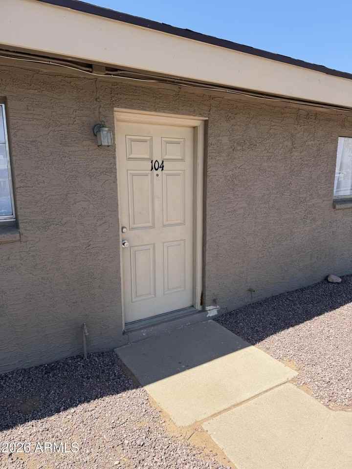2150 W Missouri Ave #104