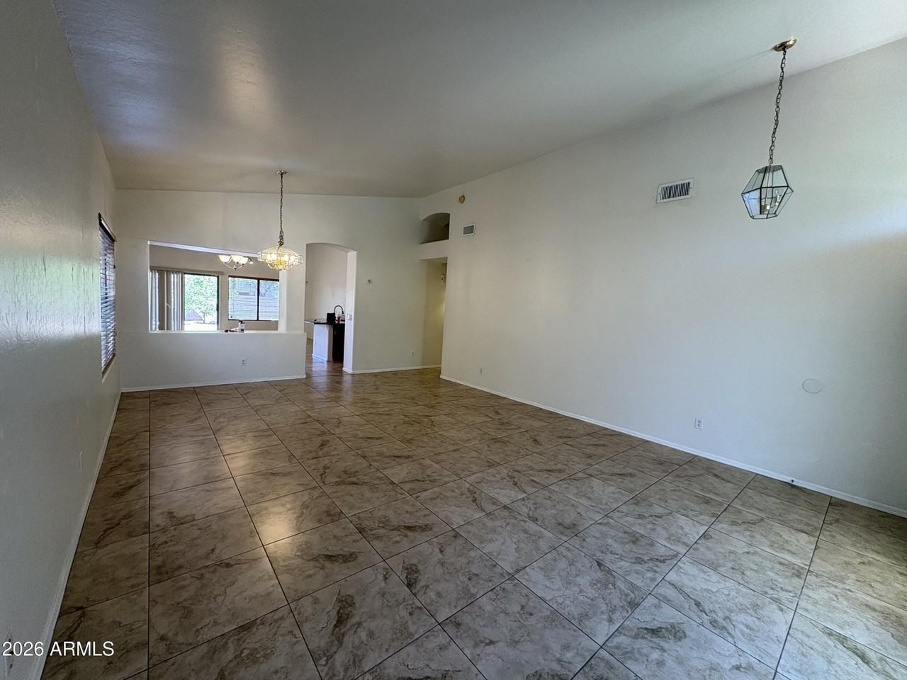 1885 E Drake Dr - Photo 4 of 16