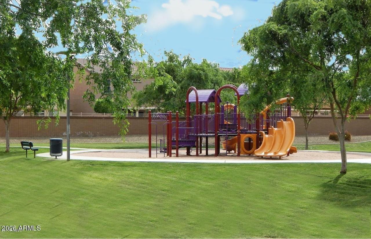 8770 W Wood Dr - Photo 5 of 9