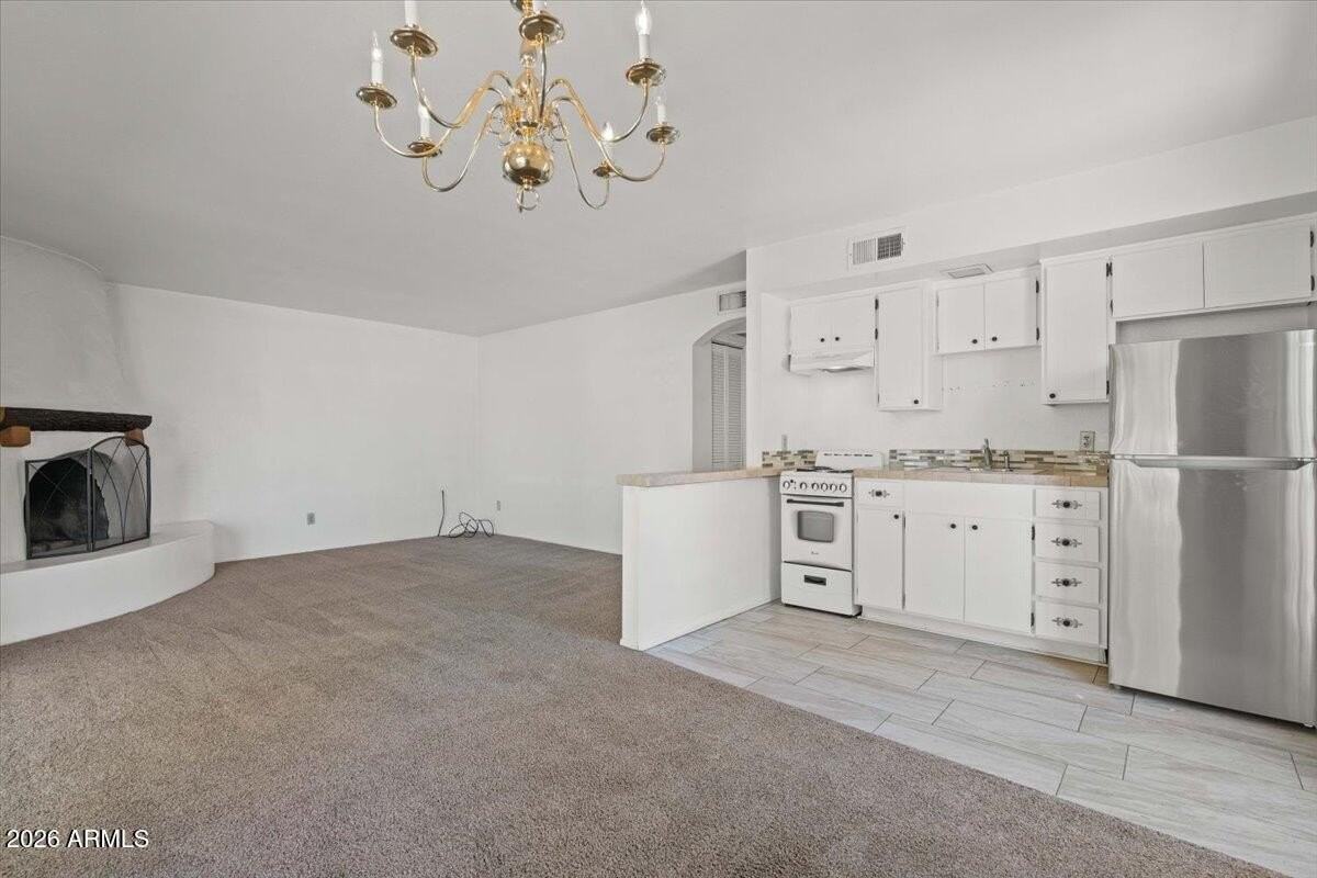 5702 E Camelback Rd - Photo 4 of 34