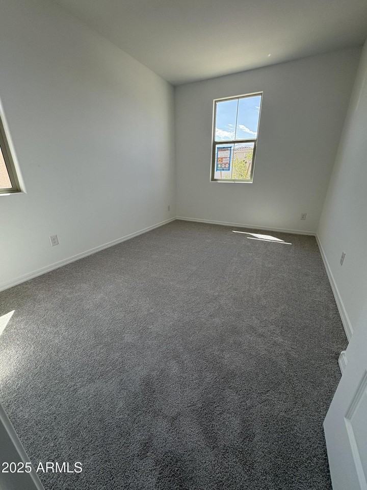 25267 N 172nd Ln - Photo 6 of 45