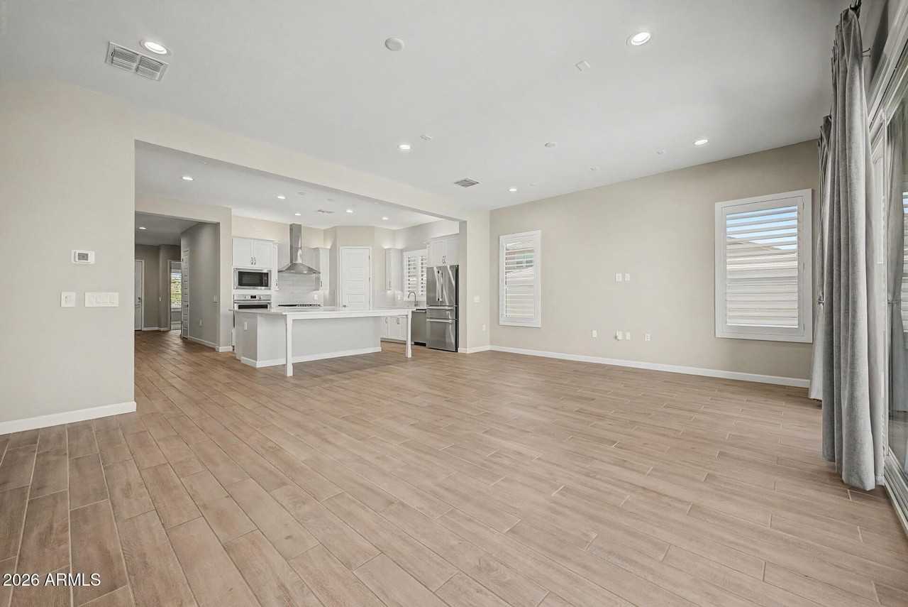 6051 E Sinclair St - Photo 3 of 31