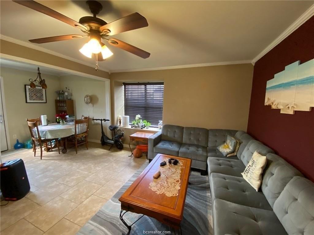 4400 Boyett St #B - Photo 2 of 9