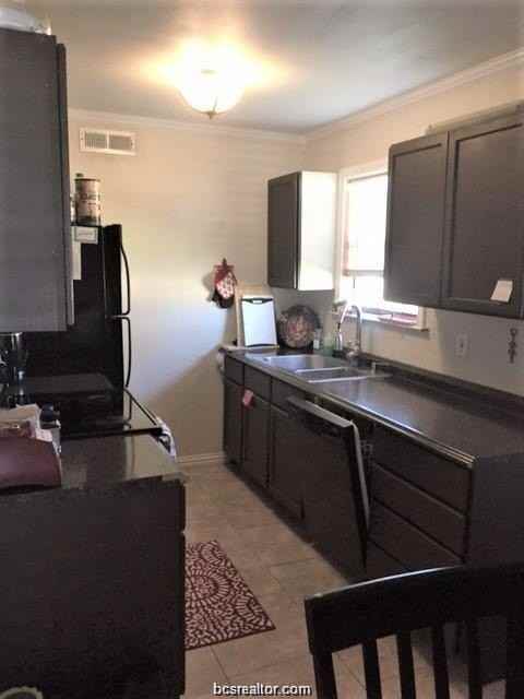 4400 Boyett St #B - Photo 6 of 9