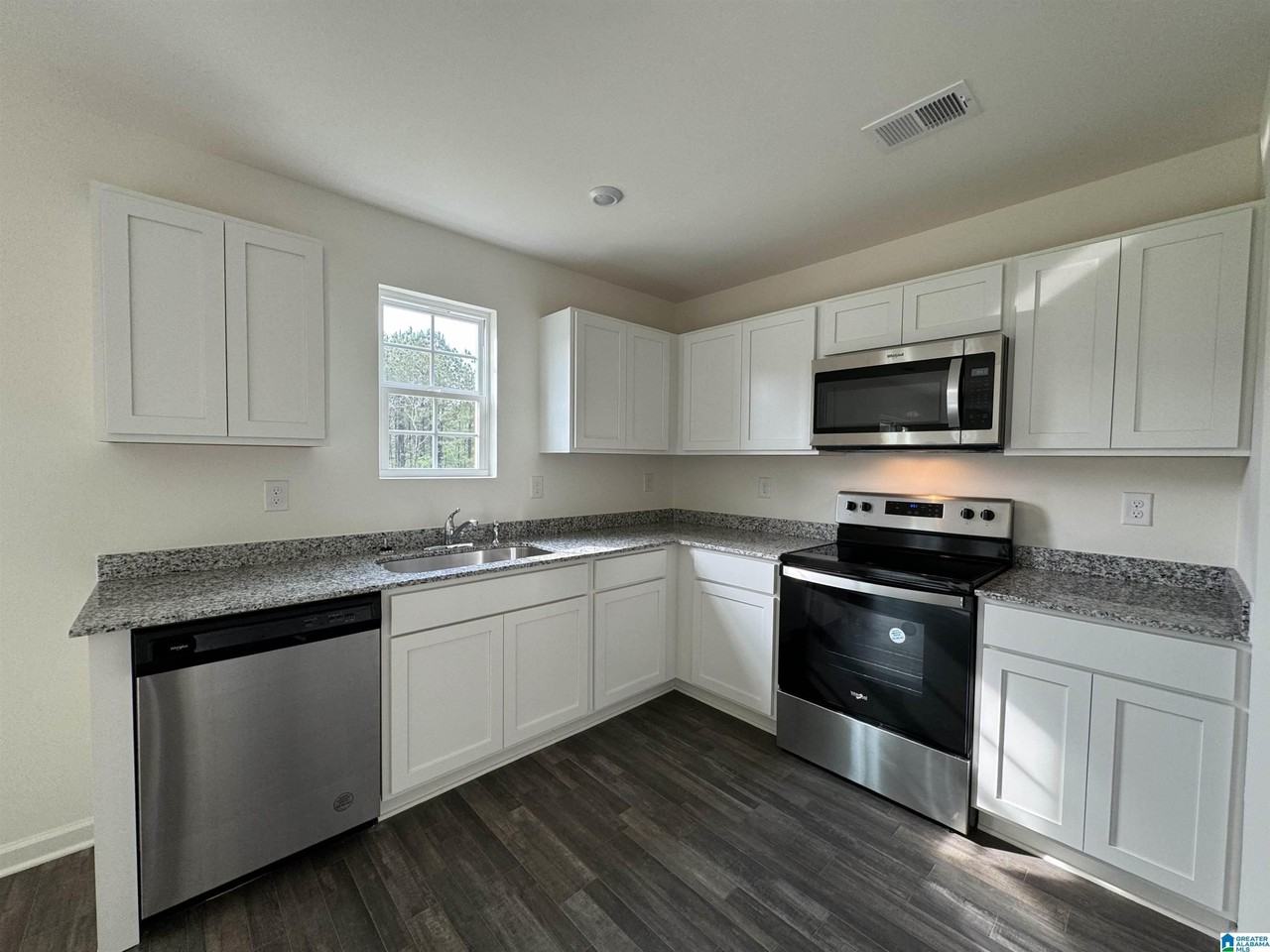 155 Orchid Ln - Photo 5 of 16