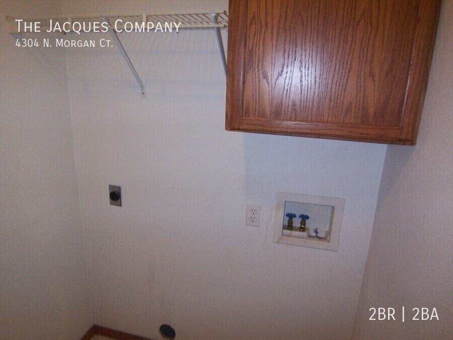 4304 N Morgan Ct - Photo 6 of 10