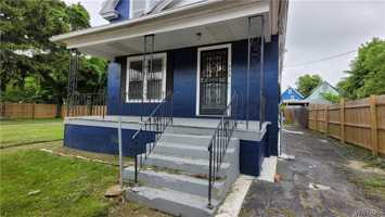 featured image of 325 Box Ave