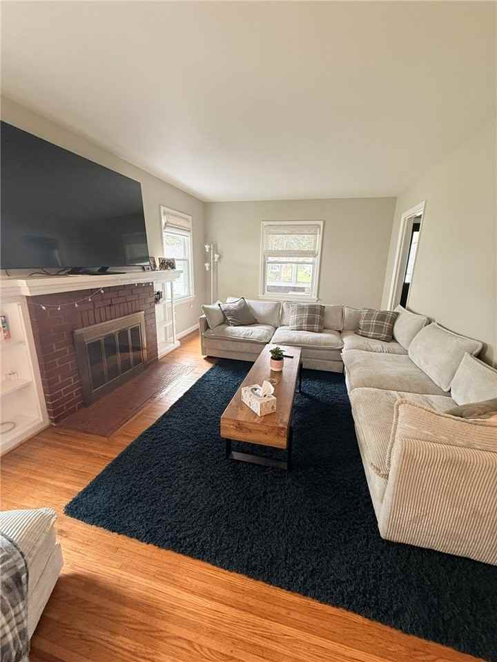165 Orchard Dr - Photo 3 of 33