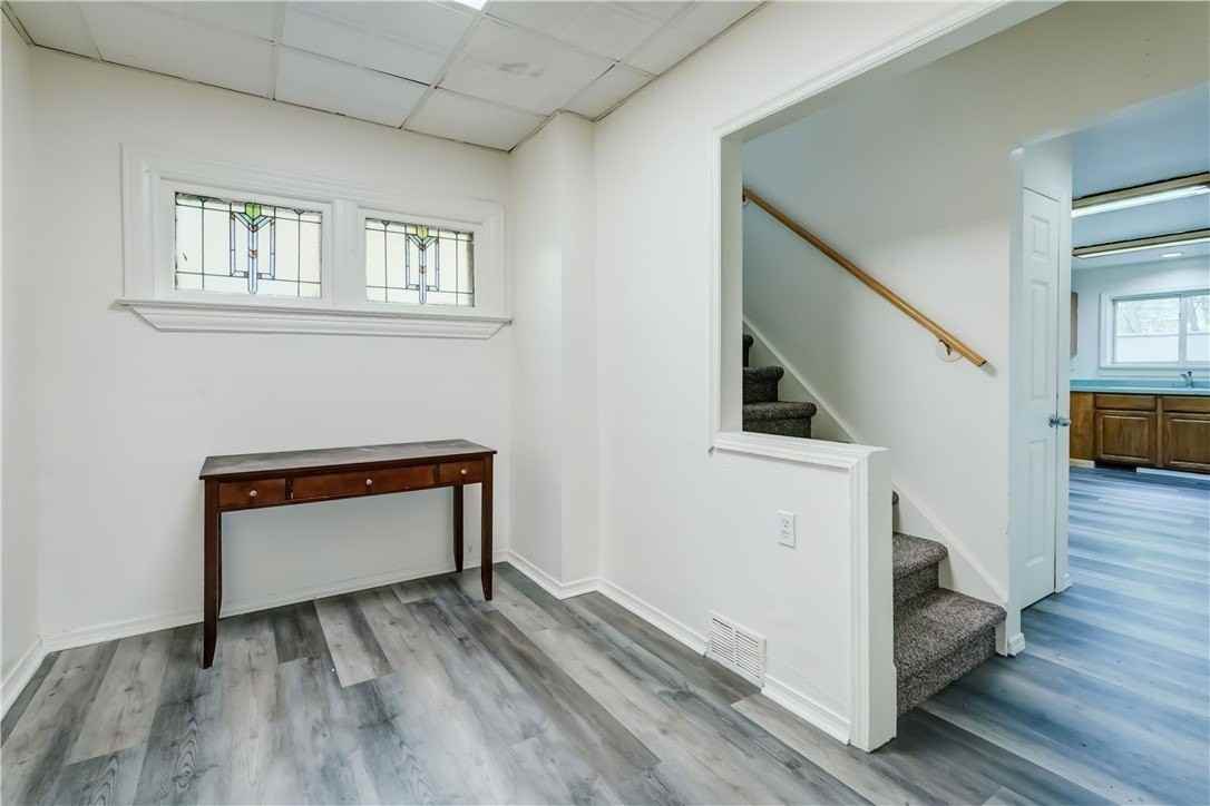 49 Depew St - Photo 5 of 35