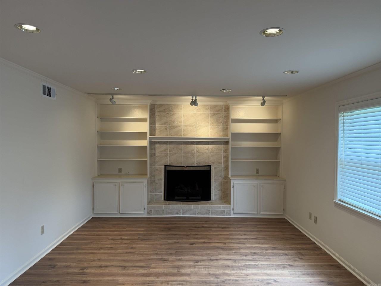 11417 Ethan Allen Dr - Photo 6 of 18