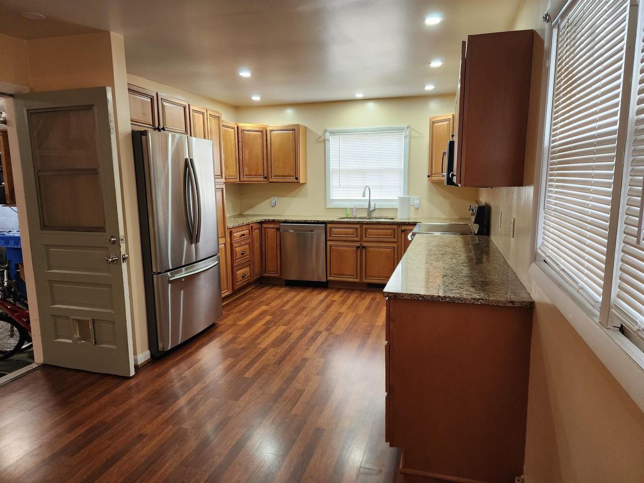 613 8th Ave S - Photo 2 of 22