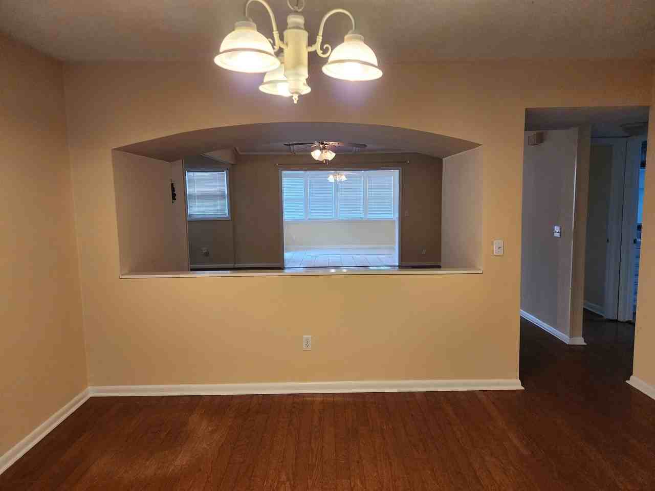 613 8th Ave S - Photo 7 of 22