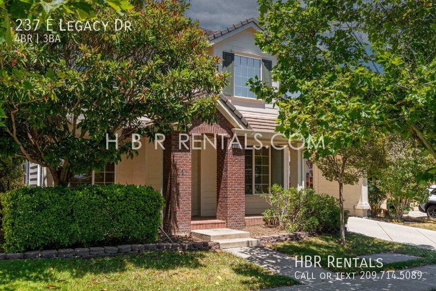 237 E Legacy Dr - Photo 2 of 40
