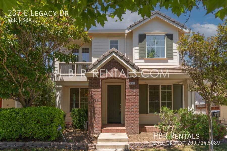 237 E Legacy Dr - Photo 3 of 40