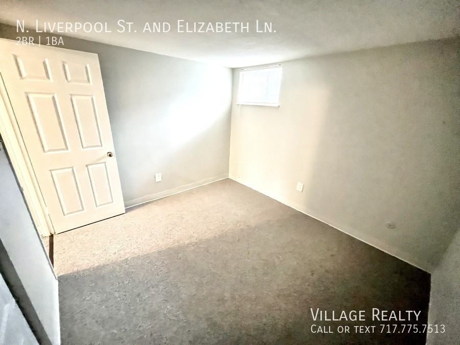 Liverpool & Elizabeth Ln. #G - Photo 7 of 50