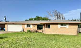featured image of 104 W Janin Cir
