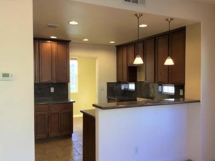 52210 Rosewood Ln - Photo 4 of 28
