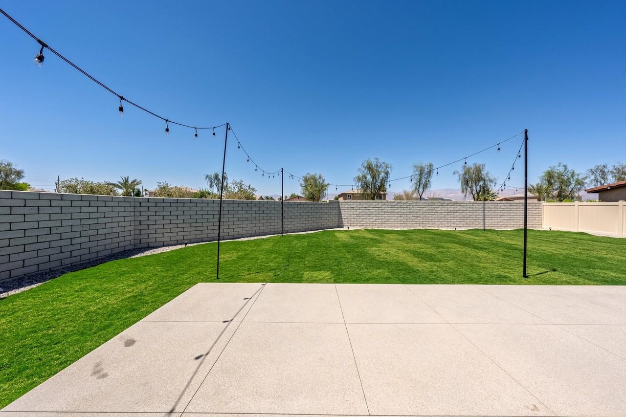 83110 Raven Ln - Photo 2 of 28