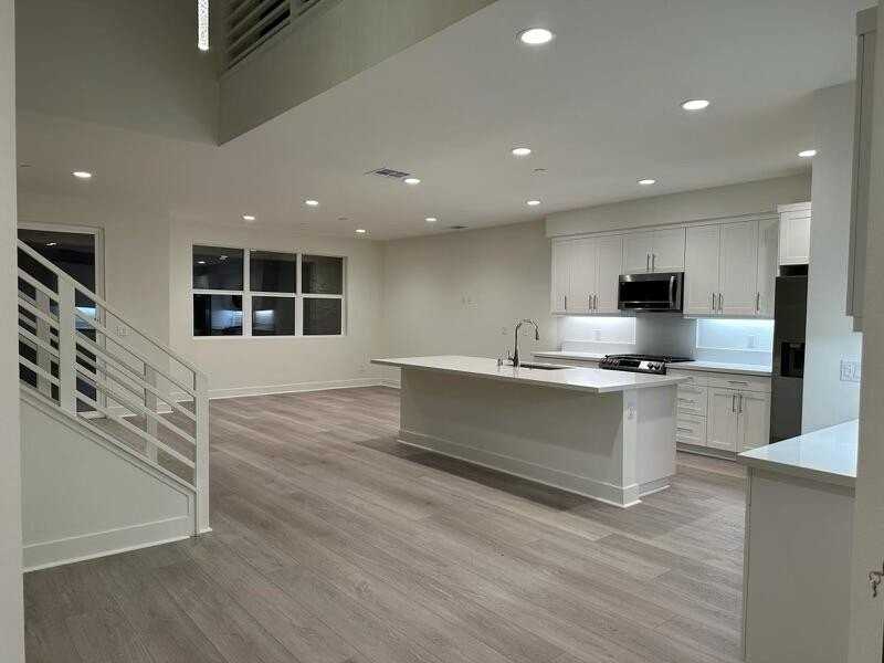 43329 Passagio Lago Way - Photo 4 of 35