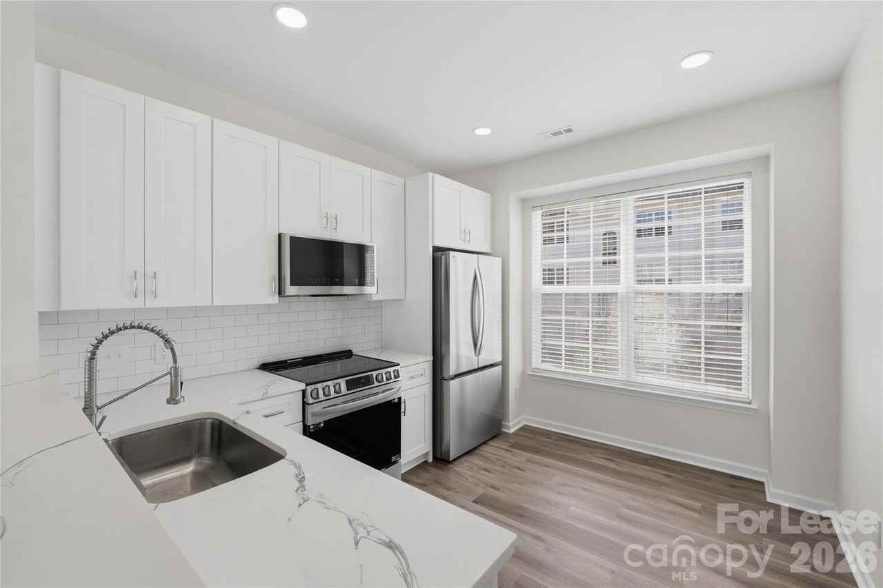 6621 Tor Dr - Photo 2 of 30