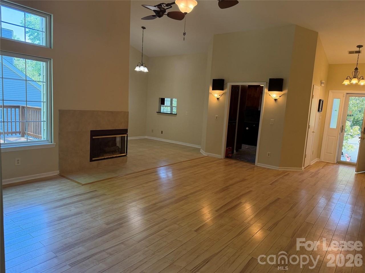 379 Schad Ct Sw - Photo 4 of 14