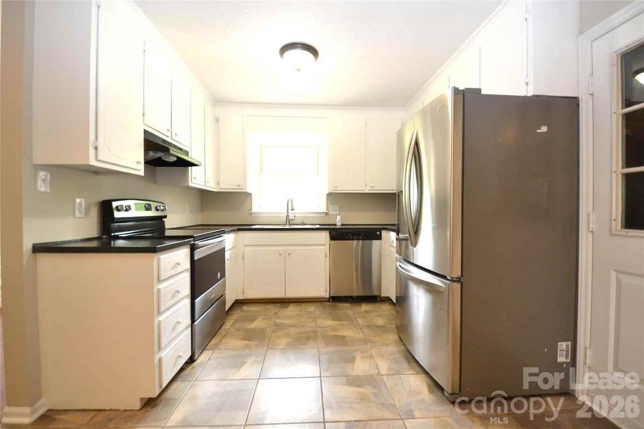 13809 Mayes Rd - Photo 6 of 24