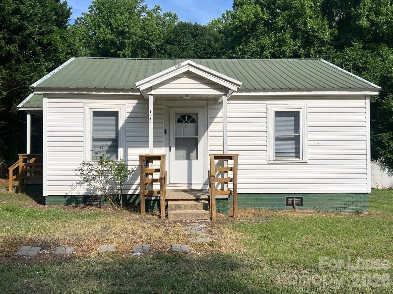 1387 Mount Ulla Hwy