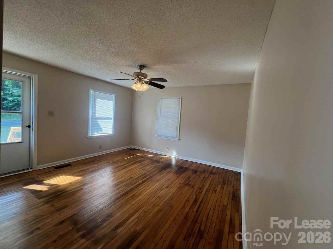 1387 Mount Ulla Hwy - Photo 2 of 8