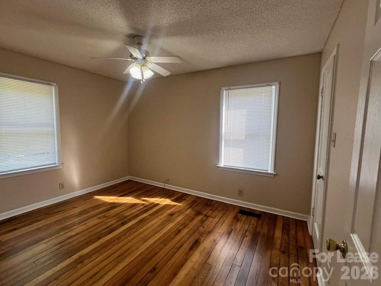 1387 Mount Ulla Hwy - Photo 6 of 8