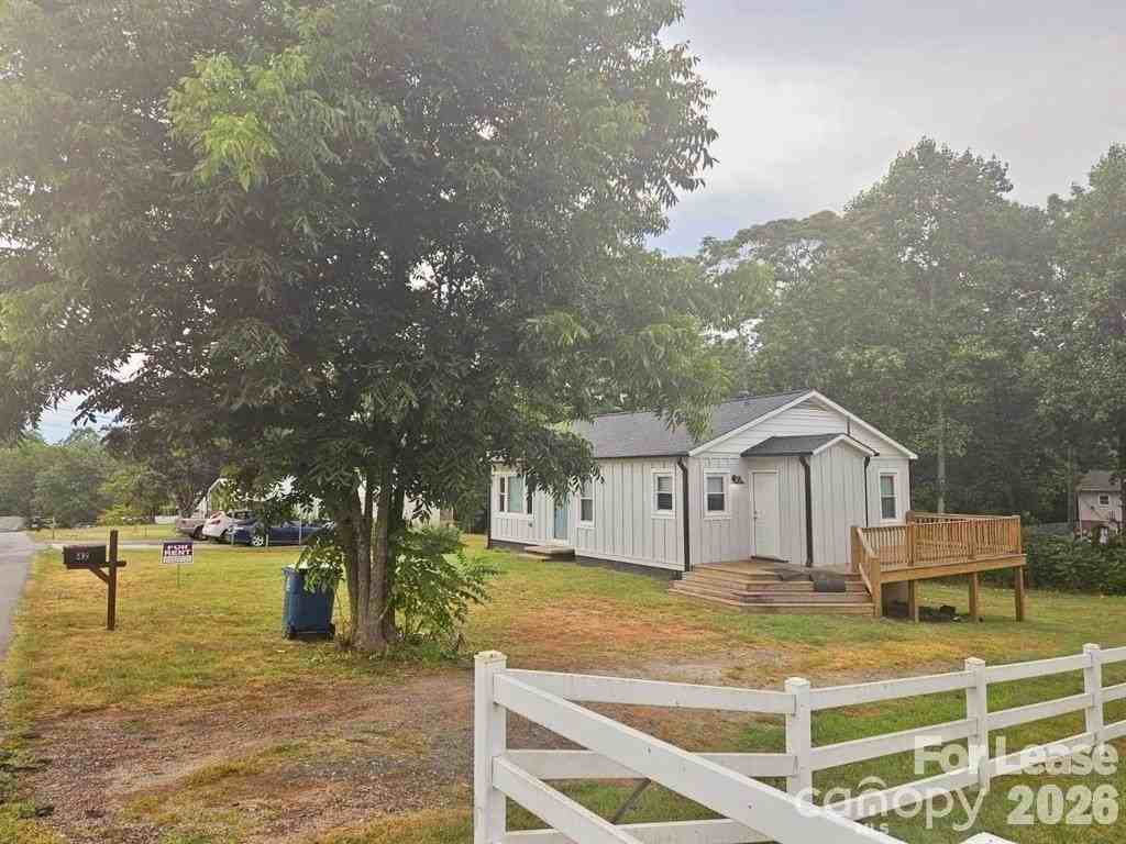 42 Laurel St - Photo 2 of 21