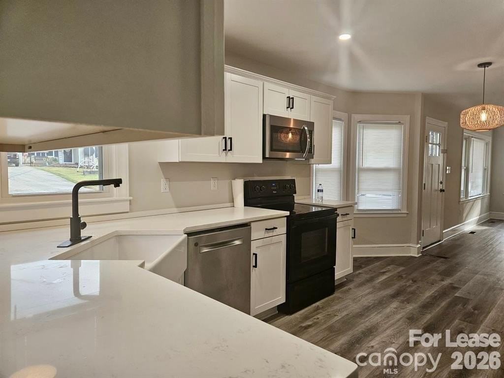 42 Laurel St - Photo 4 of 21