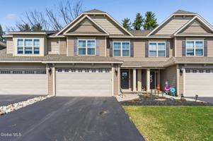 featured image of 4B Inglewood Dr