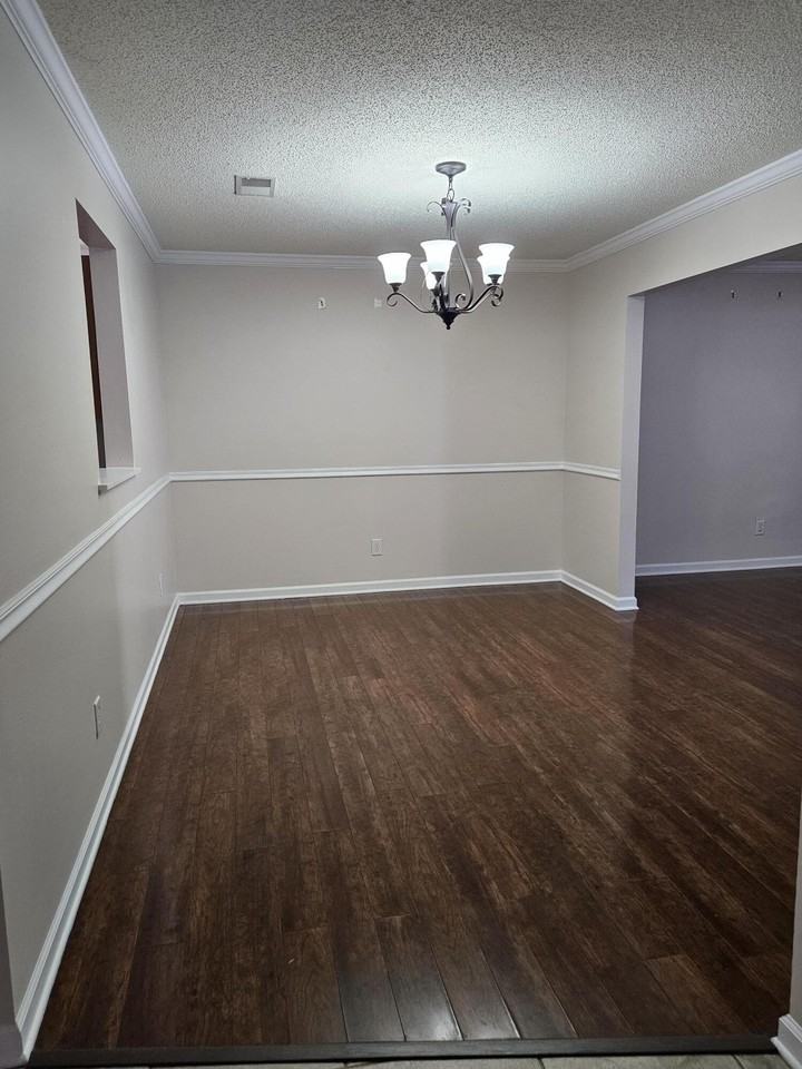 412 Aberdeen Cir - Photo 6 of 20