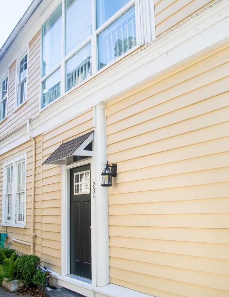 123 Wentworth St #C - Photo 2 of 19