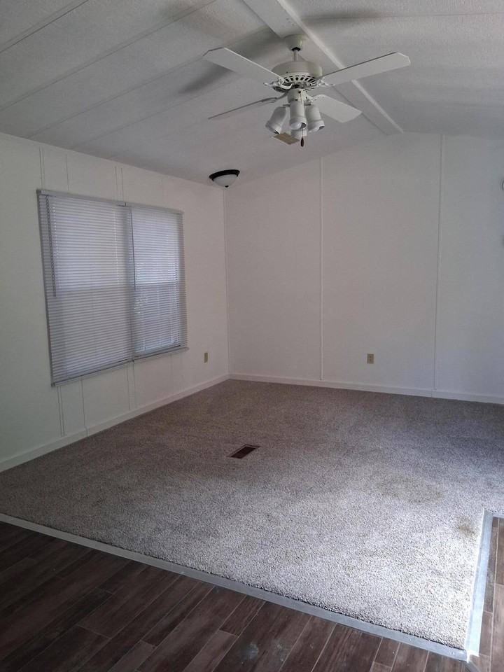 213 Enterprise St - Photo 5 of 13
